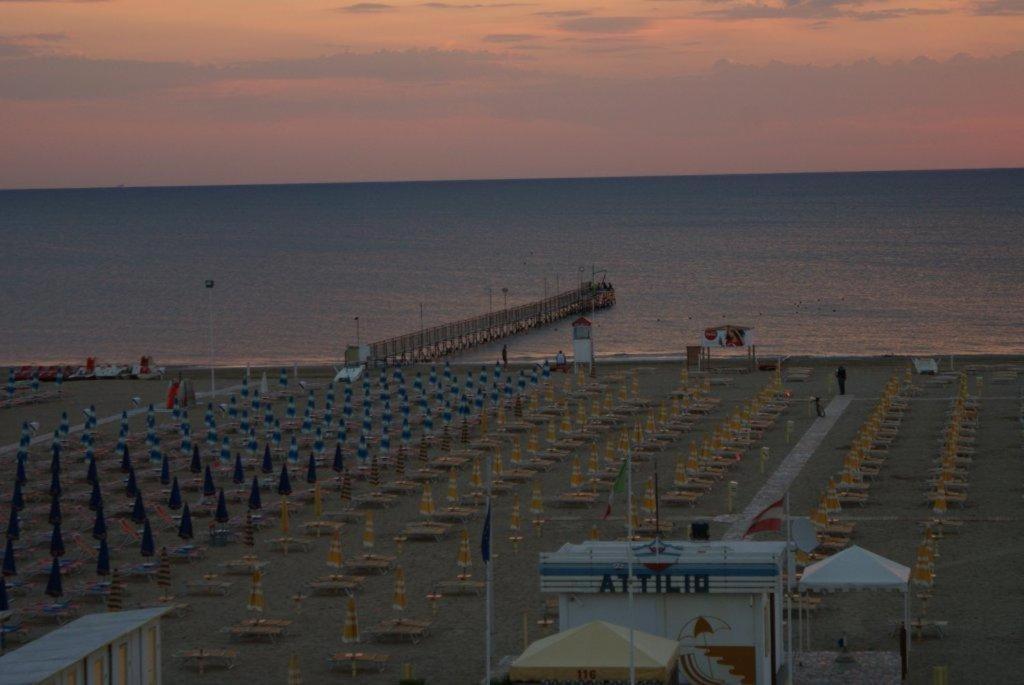 Hotel Nelson Rimini Exterior photo